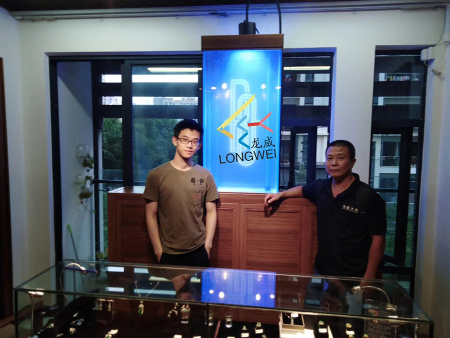 深圳南山區實木定制魚缸實力過硬 行業領航者